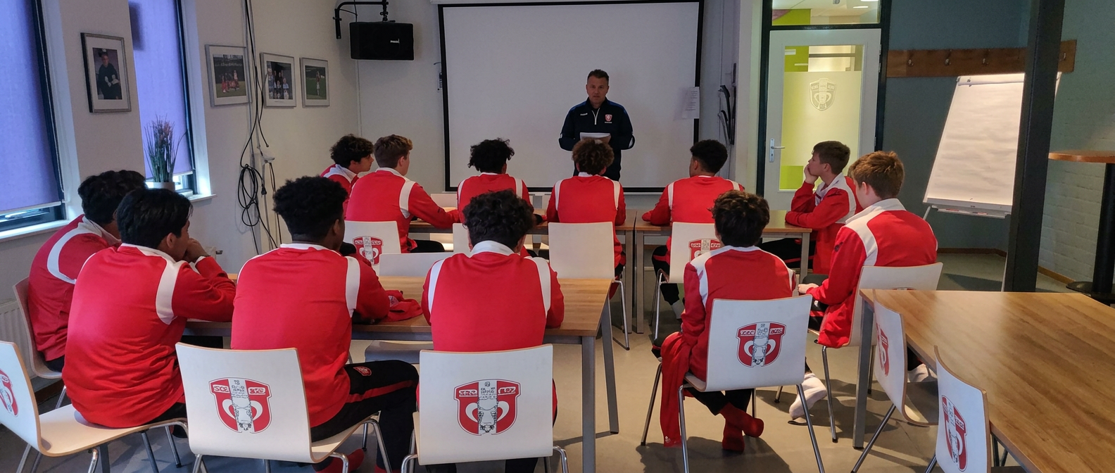 ISD Academy classroom session